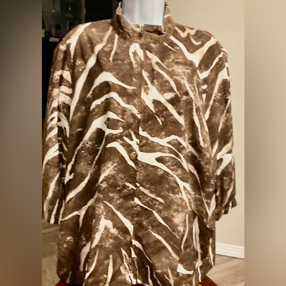 Chico's Brown Cream Zip Up Blouse Jacket